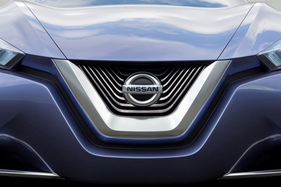  Nissan Friend-Me 2013 года  (фото 18 из 38)
